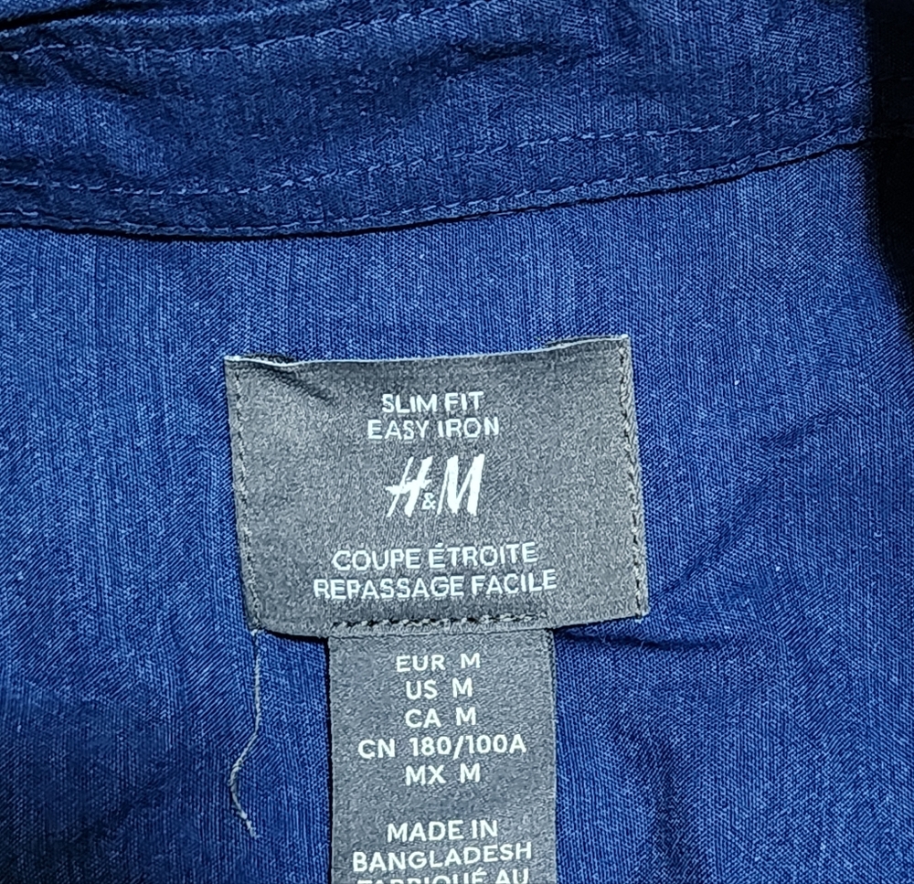 H&M Men's Deep Blue Casual Button-Down Shirt - Picture 4 of 7